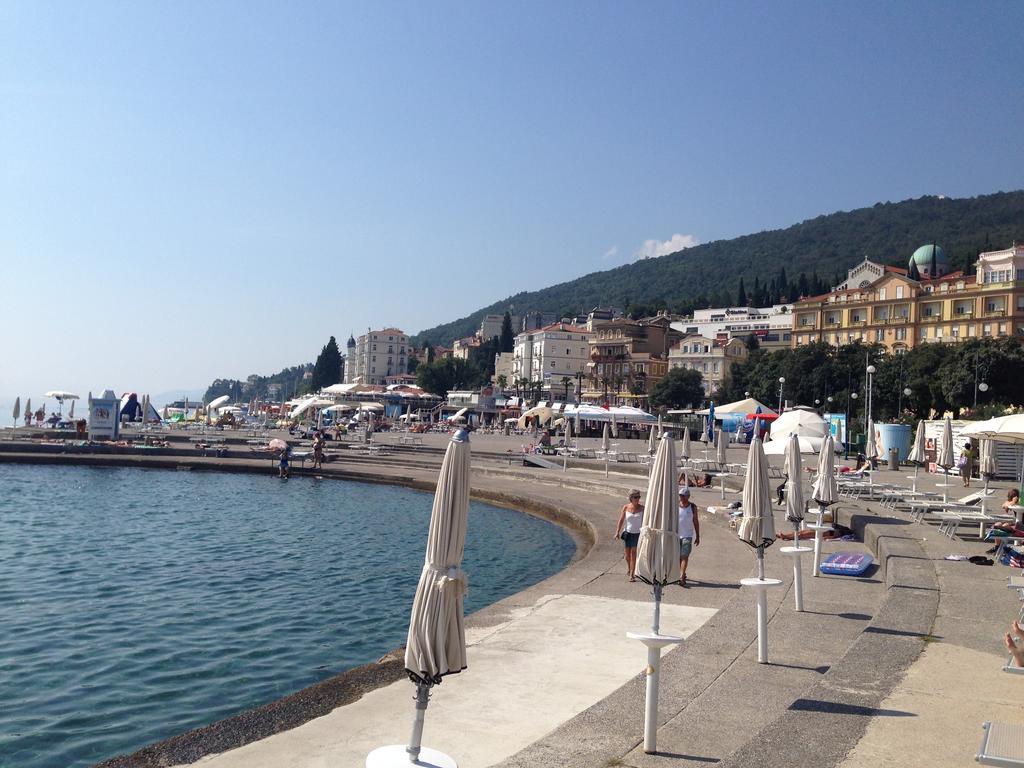 Opatija Central Studio Apartment ภายนอก รูปภาพ
